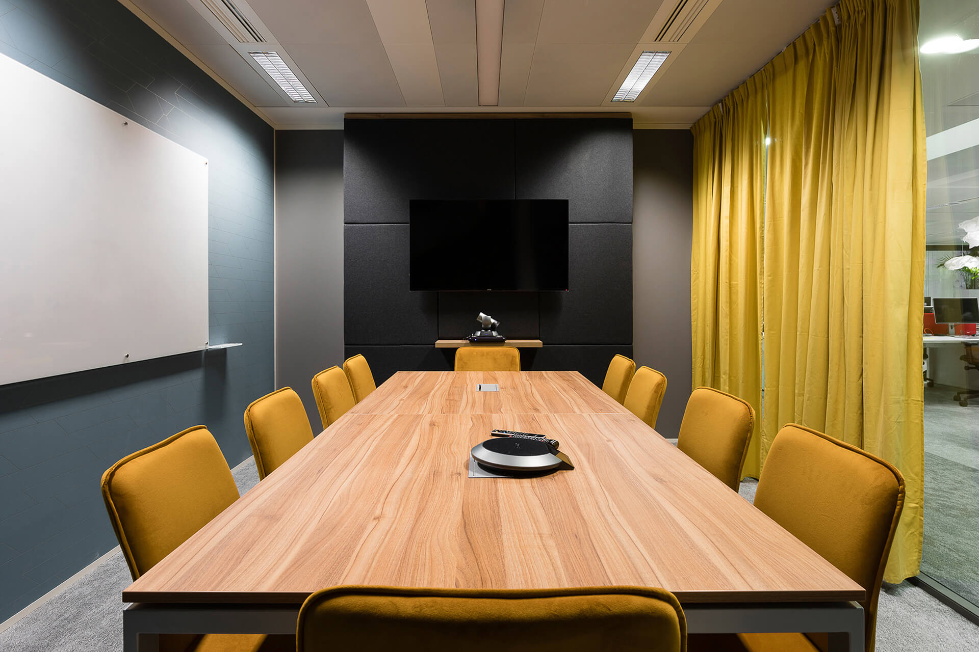 design de interiores em sala de reunião